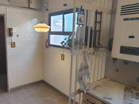 Zelada 4200, Piso pb