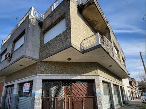 Local en Venta 63 años