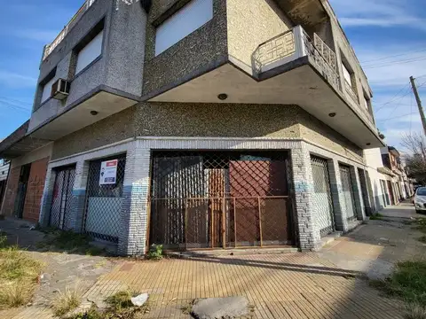 Avenida Tte Gral Juan Domingo Perón 2000