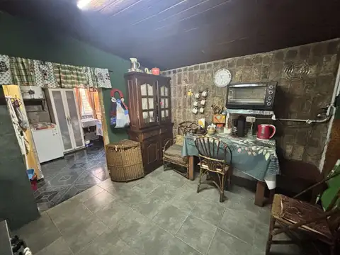 Casa 3 dormitorios a 3 cuadras de av. San Martin