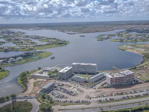 Terreno en Puertos del Lago - BARRIO AMARRAS