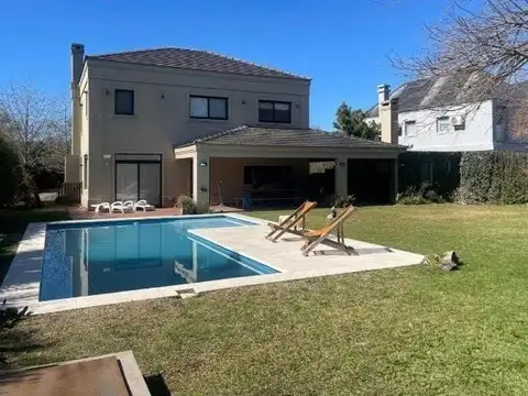 Casa en Venta al Noroeste