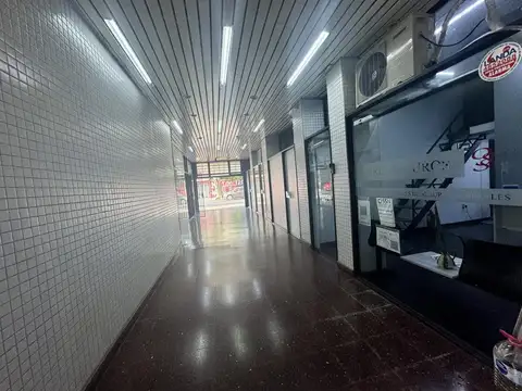 Local en Venta 40 años
