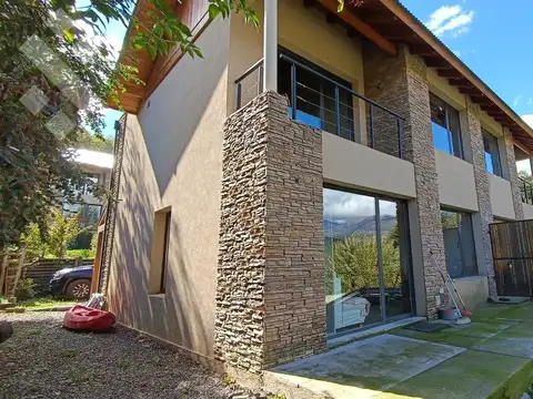 Depto Tipo Casa 4 ambientes con 1 baño