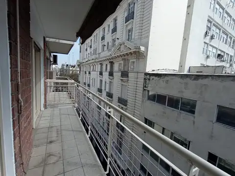 PARANA 100, Piso 7