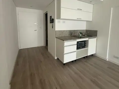 Departamento en Alquiler en Belgrano R, $ 650.000