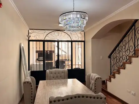 Casa 6 ambientes con 6 baños