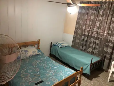 Casa 5 ambientes con 1 baño