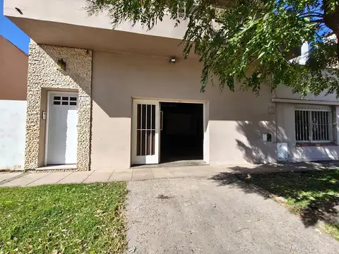 VENTA GALPON CON DEPOSITO PLANTA BAJA CENTRO LUJAN