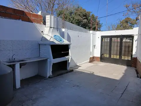 ALQUILER - PH 2 ambientes - Tapiales