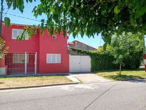 Casa en Venta en City Bell [Cod: 7253-80]