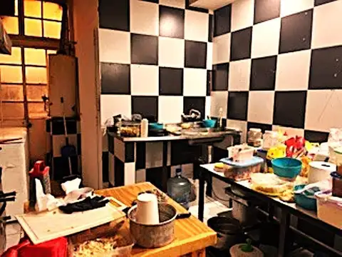 Local en Venta 60 años