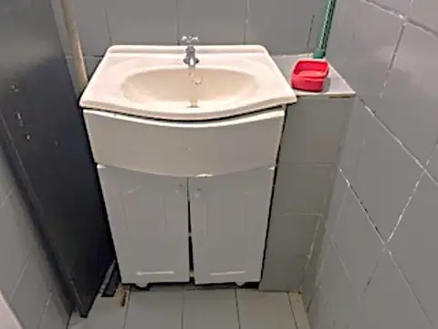 Chacabuco e/ Avenida Hipólito Yrigoyen y Adolfo Alsina