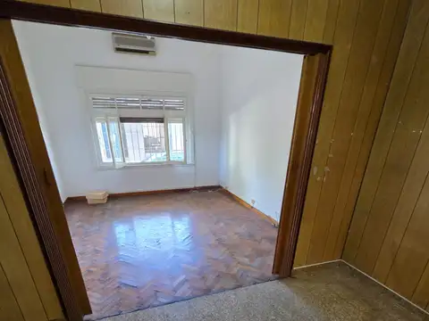 Constantinopla 3300, Piso PB