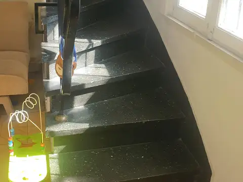 Depto Tipo Casa en Venta de 2 ambientes