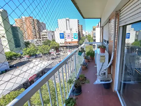 Venta  3 ambientes dependencia vistas Luz Belgrano