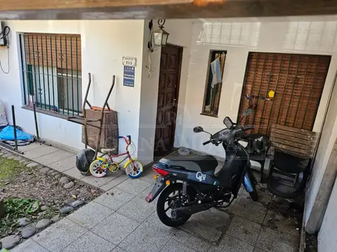 Depto Tipo Casa en Venta con 1 cocheras