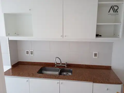 Departamento en Alquiler en Parque Rodó , $ 31.000