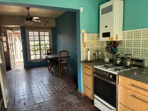 Casa en Venta con 3 cocheras