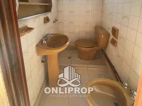 Casa en Alquiler en Neuquen, $ 700.000