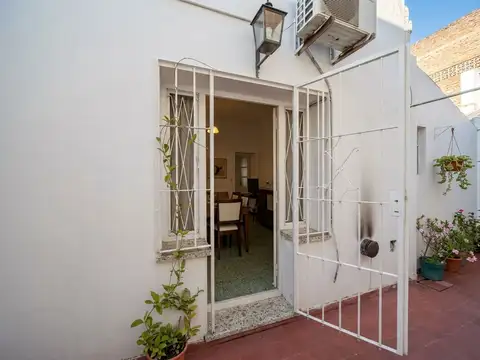 PH 2 AMB. - PATIO Y TERRAZA PROPIA · SIN EXPENSAS