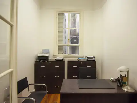 Oficina en Venta en Tribunales, USD 70.000