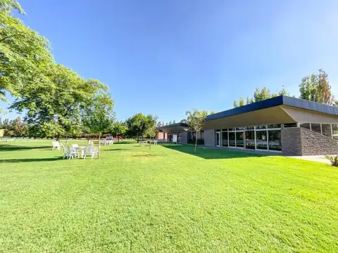 Terreno en Venta de 909,0 m2