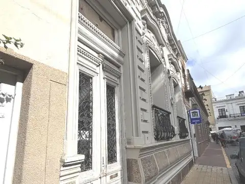 Depto Tipo Casa en Alquiler de 3 ambientes