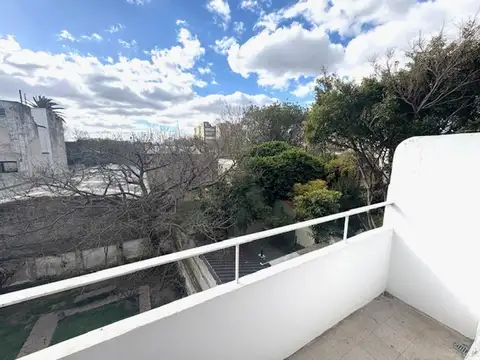 DEPARTAMENTO 3 AMBIENTES CON BALCON - LA BOCA