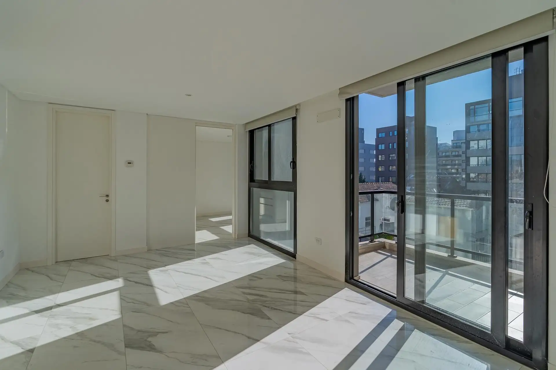 Depto 2 amb, 42m² con cochera y baulera — Essence Belladonna