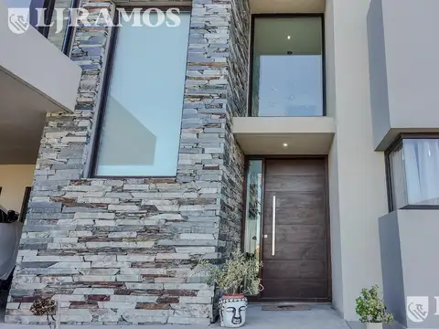 Casa en Venta en El Cantón - Barrio Islas, USD 429.000