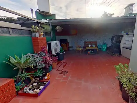 PH en Planta Baja - Sin Expensas -Terraza, Quincho y Parrila