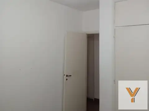 Casa en venta - 4 Dormitorios 2 Baños - San Nicolás