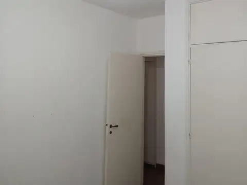 Casa en venta - 4 Dormitorios 2 Baños - San Nicolás