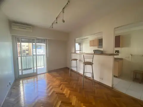 José Hernández 2400