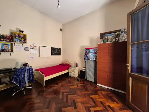 Casa 6 ambientes con 3 baños