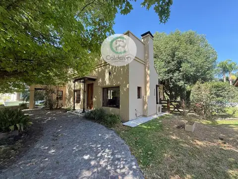 Casa en Venta en Campos De Álvarez, USD 340.000