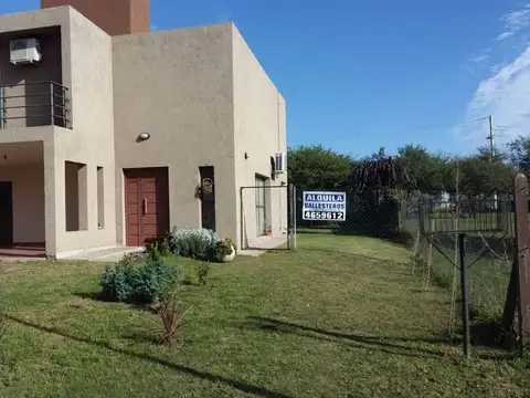VILLA CATALINA - CASA EN VENTA - 3 DOR