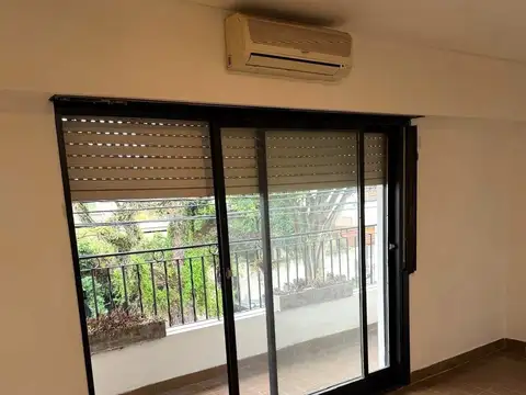 Depto Tipo Casa en Alquiler 40 años