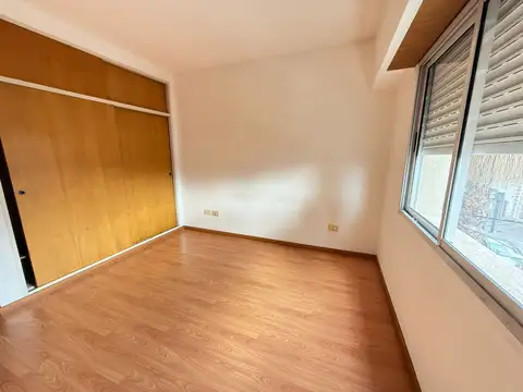 Departamento en alquiler en Valentín Alsina