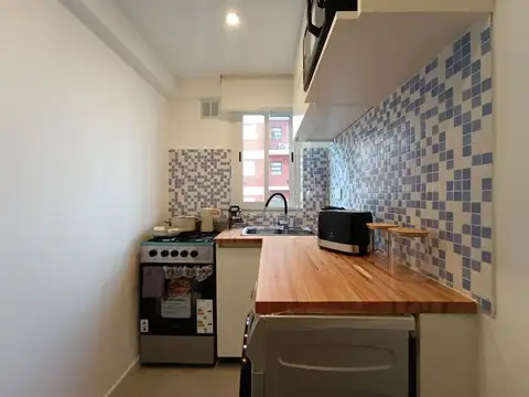 Venta 2 Ambientes a callle c/ventanal