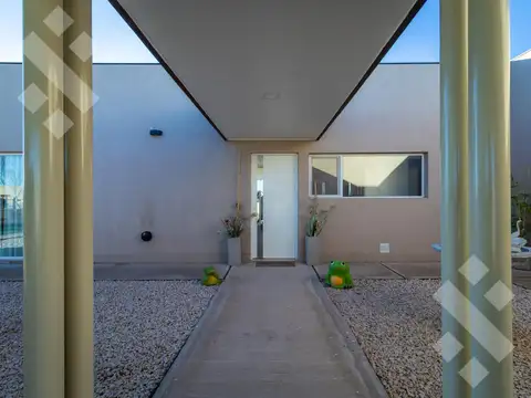 Casa en Venta en Cipolletti, USD 340.000
