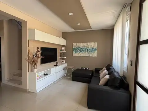 Casa en Venta en Las Heras, USD 258.000