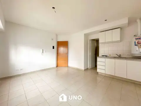 1º de Mayo y Mendoza - Dpto Monoambiente.