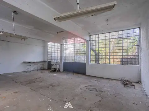 ALQUILER DEPÓSITO DE 162 M2 EN PARQUE BATLLE/BUCEO