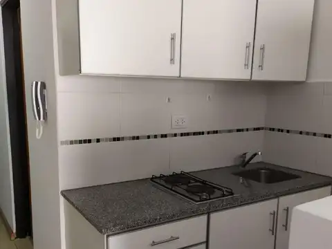 ALQUILER  MONOAMBIENTE  EXCELENTE ZONA TRIBUNALES