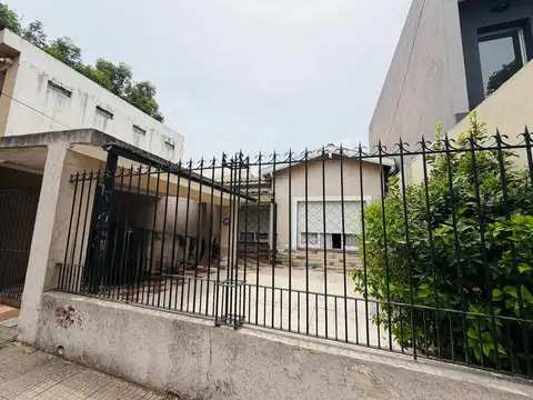 VENTA CASA 4 AMBIENTES ITUZAINGÓ CON PILETA