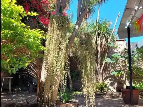 Venta de casa 3 ambientes. Ituzaingo Norte.