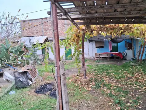 VENTA DE 500 MTS2 ( 2 LOTES ) CON CASA A RECICLAR