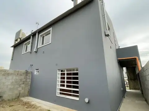 Soldado Giraudo 806 Barrio Malvinas Argentinas ex Tres Pinos 800